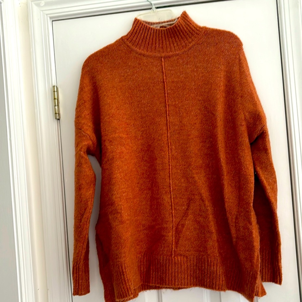 Women’s sweater